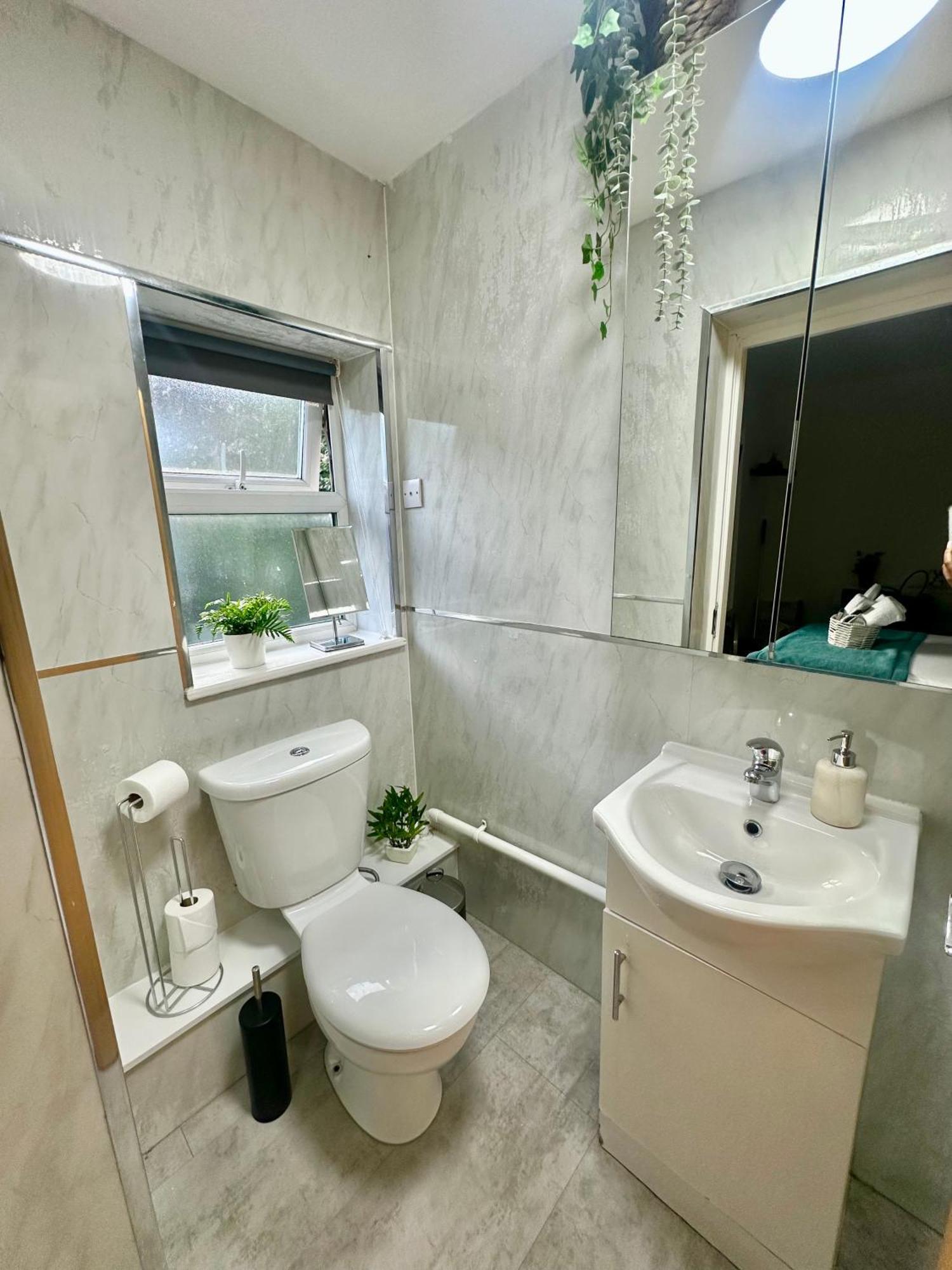 The Green Luxe En-Suite In Stratford London Kültér fotó